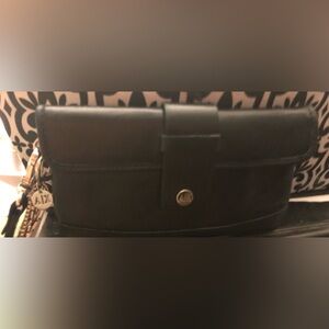 Armani Exchange Mirror Women’s Leather Wristlet Wallet  Soft Leather Vintage